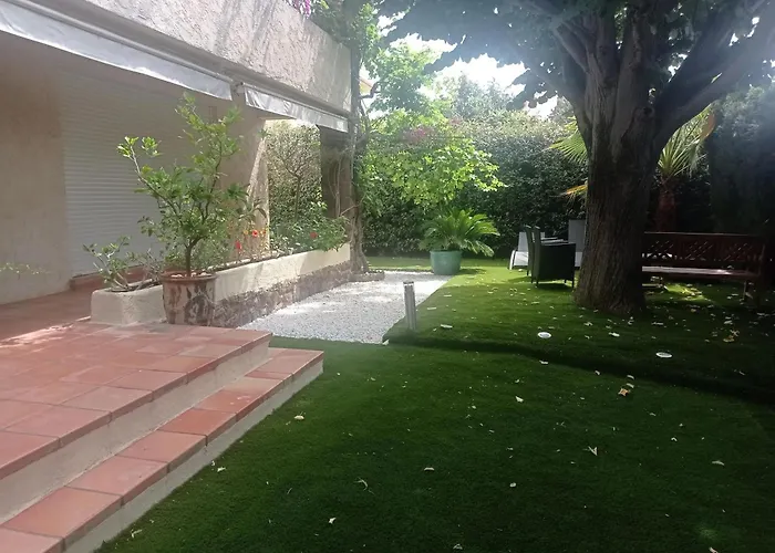 Cosy A Saint-raphael - 65 M² - Jardin Prive Apartmán *